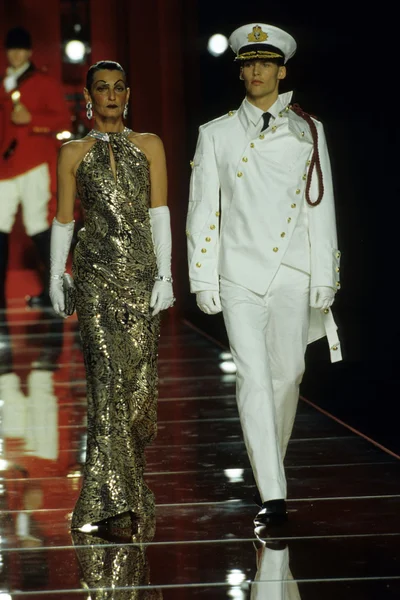 Look 14